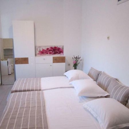 Studio Apartman Toni Apartment Split Exterior photo